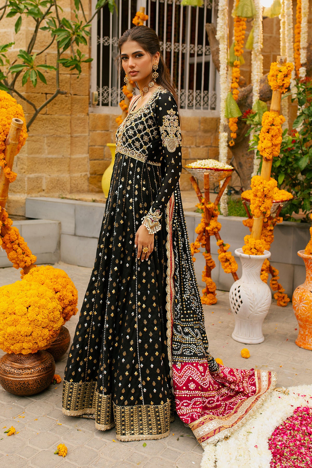 Mehmil Kalidar