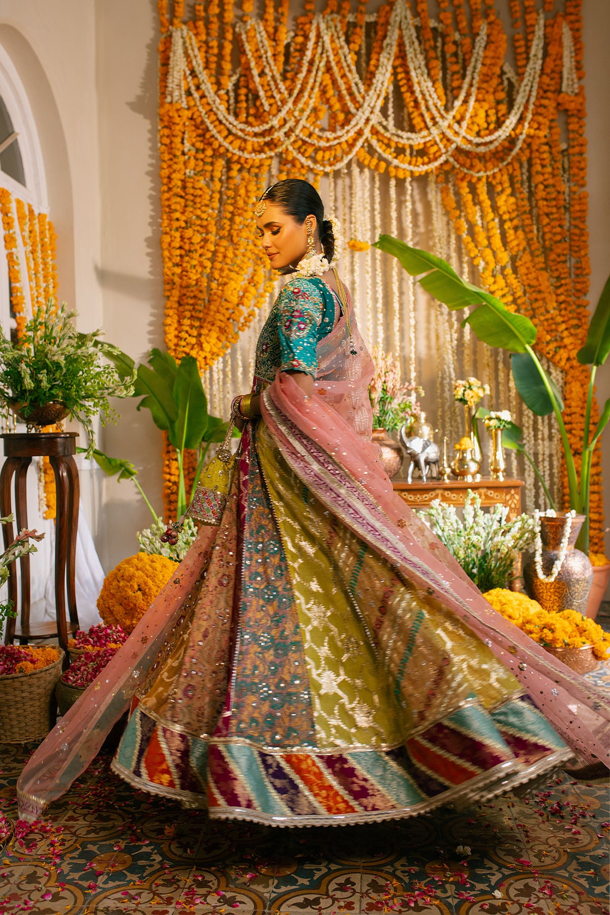 https://www.annusabrar.net/images/thumbs/0009850_anshara-kalidar.jpeg
