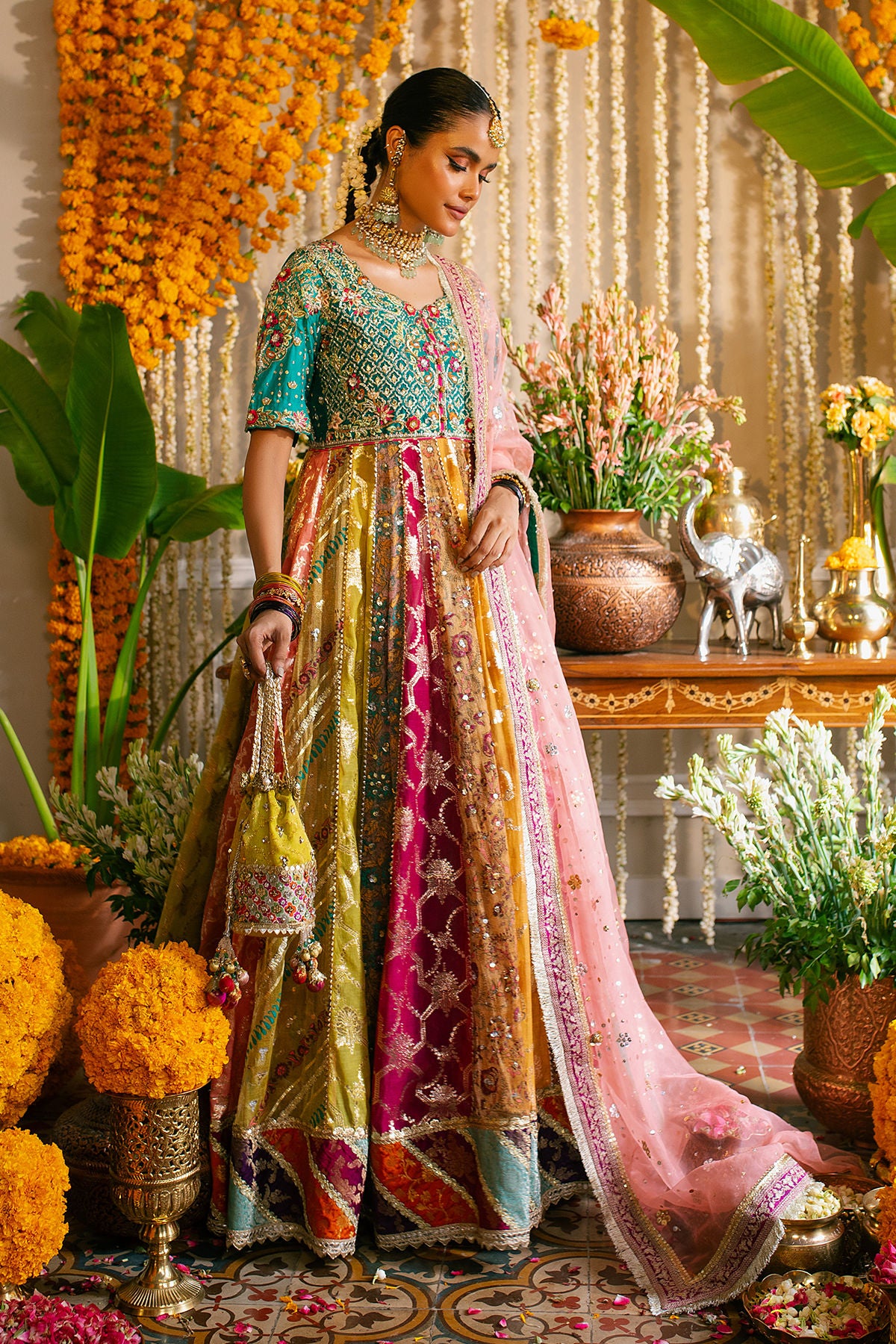 https://www.annusabrar.net/images/thumbs/0009852_anshara-kalidar.jpeg