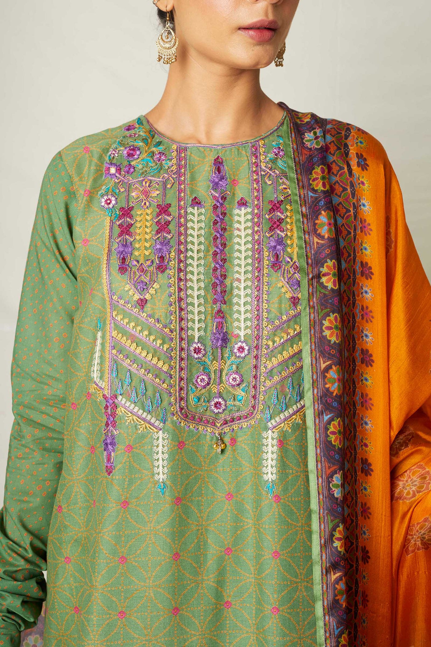 https://cdn.shopify.com/s/files/1/0886/3957/0230/files/0009_Gulbadan_Bd_fc2bb901-1a26-4f45-b447-5254877198c4.jpg?v=1721854417