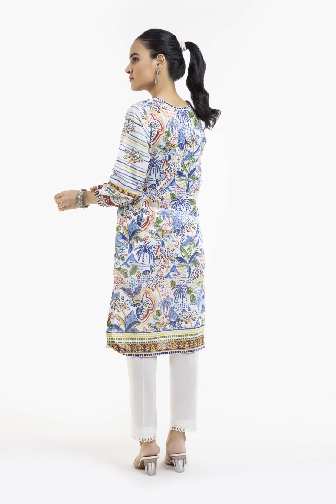 https://cdn.shopify.com/s/files/1/0704/5916/2937/products/000A0353.jpg?v=1752141038