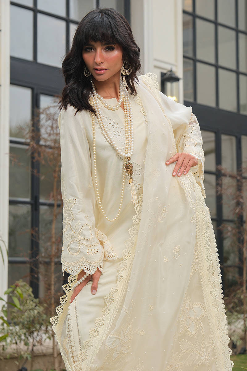 Anaya With Pants And Dupatta
