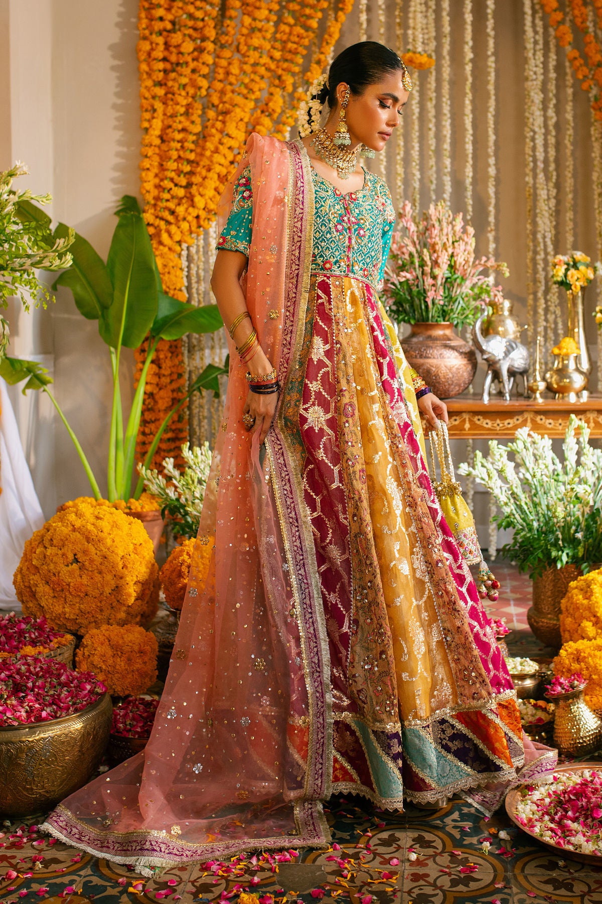 https://www.annusabrar.net/images/thumbs/0010059_anshara-kalidar.jpeg