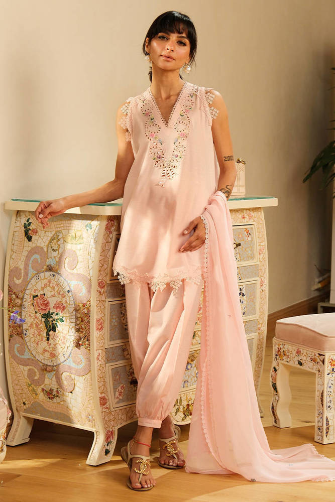 https://www.faridahasan.com/images/thumbs/0010234_bloomlet-shirt-with-pants_1000.jpeg
