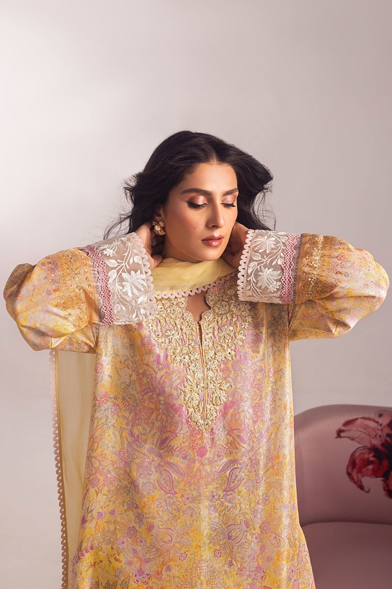https://www.ansabjahangirstudio.com/images/thumbs/0010611_aahana.jpeg