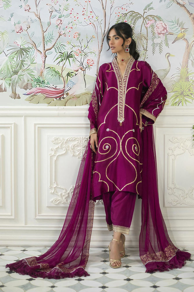 Izali Cranberry- Shirt, Pants And Dupatta