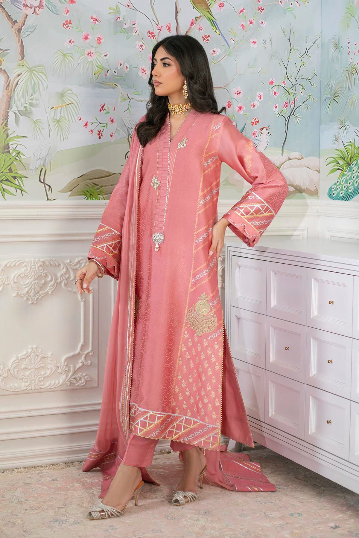 Emery -Chai Pink
