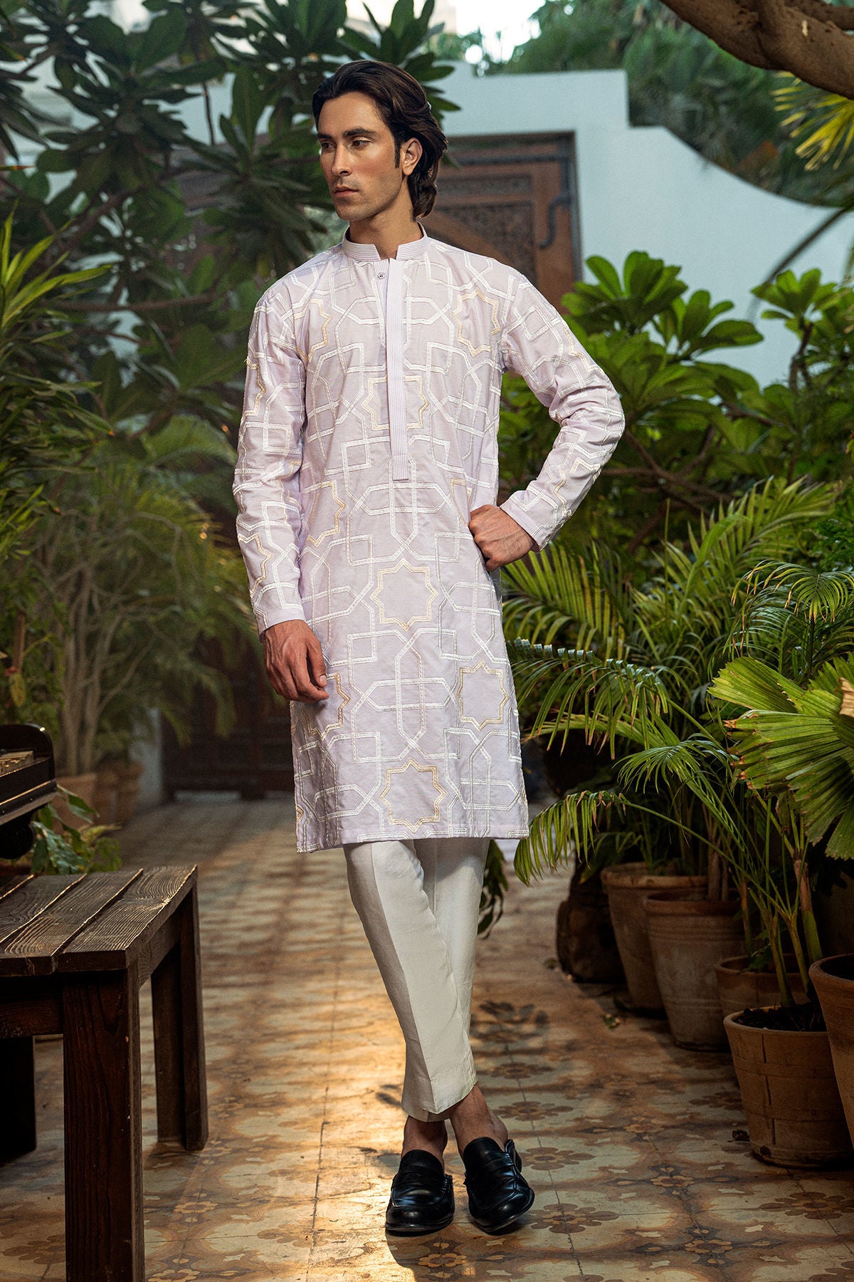 https://www.annusabrar.net/images/thumbs/0012231_aurangzeb.jpeg