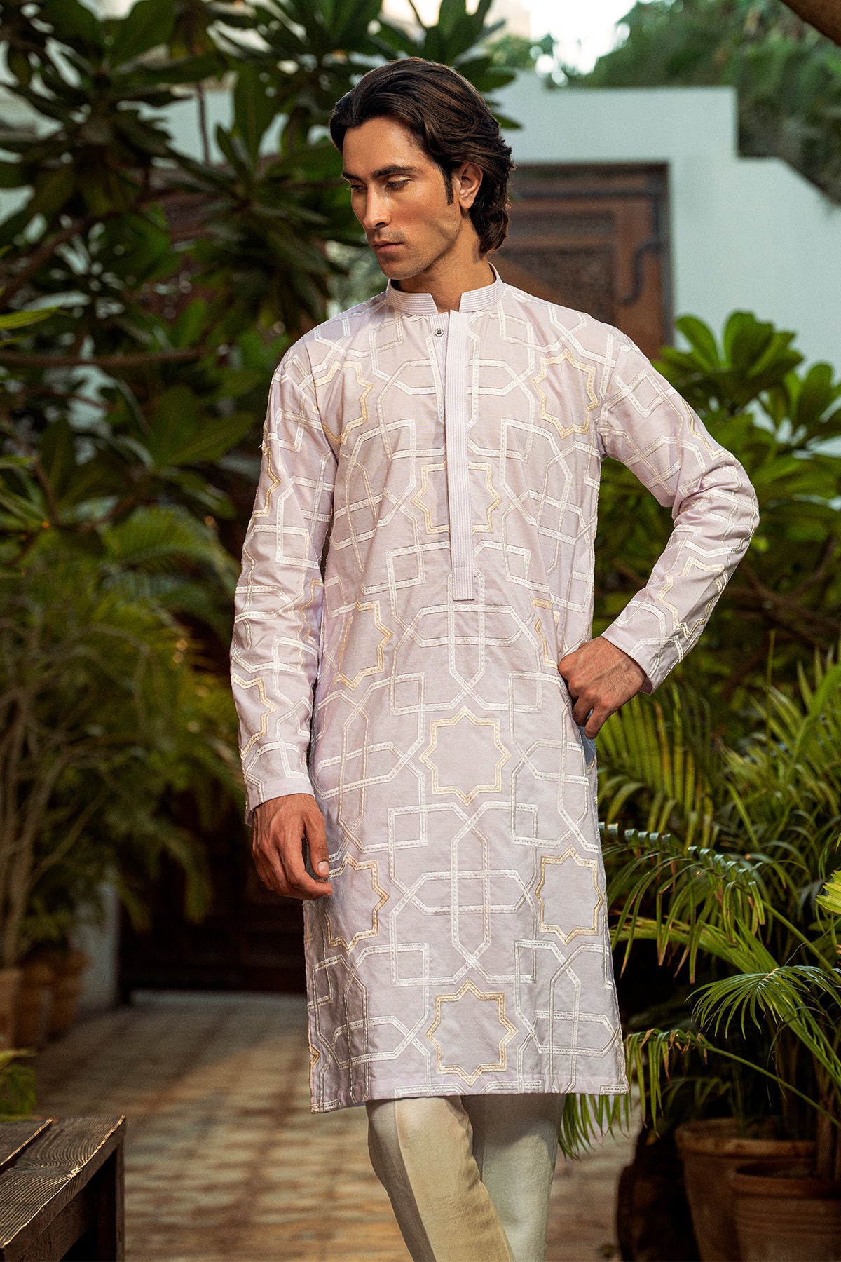 https://www.annusabrar.net/images/thumbs/0012232_aurangzeb.jpeg