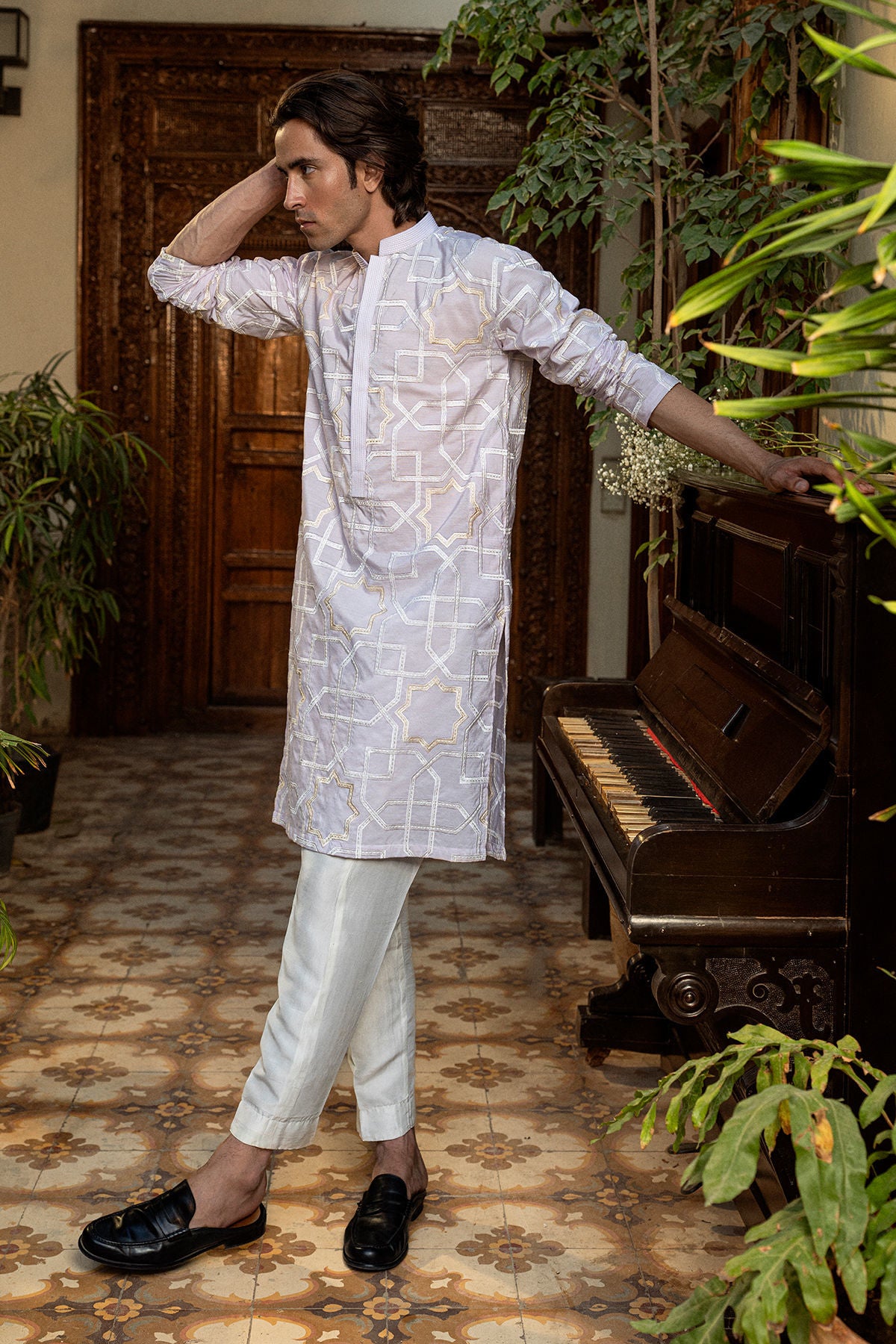 https://www.annusabrar.net/images/thumbs/0012233_aurangzeb.jpeg