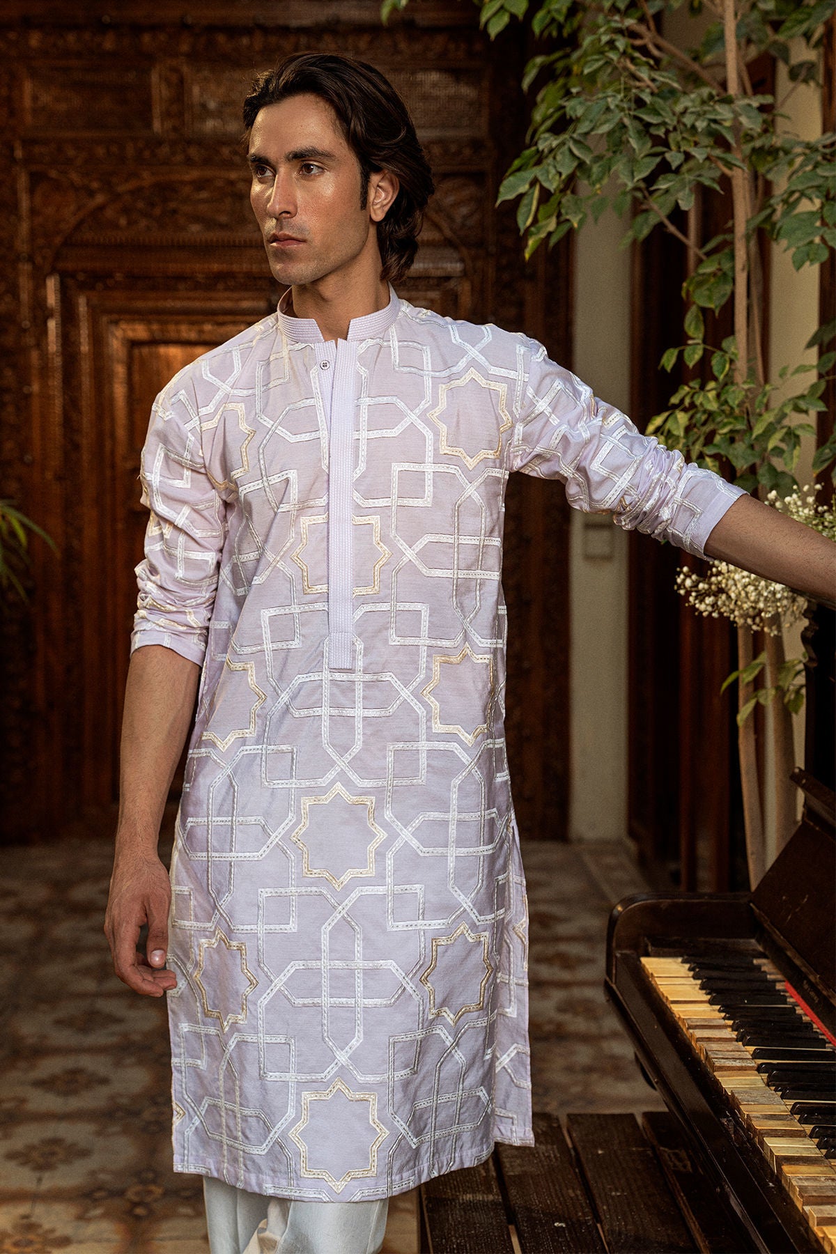 https://www.annusabrar.net/images/thumbs/0012234_aurangzeb.jpeg