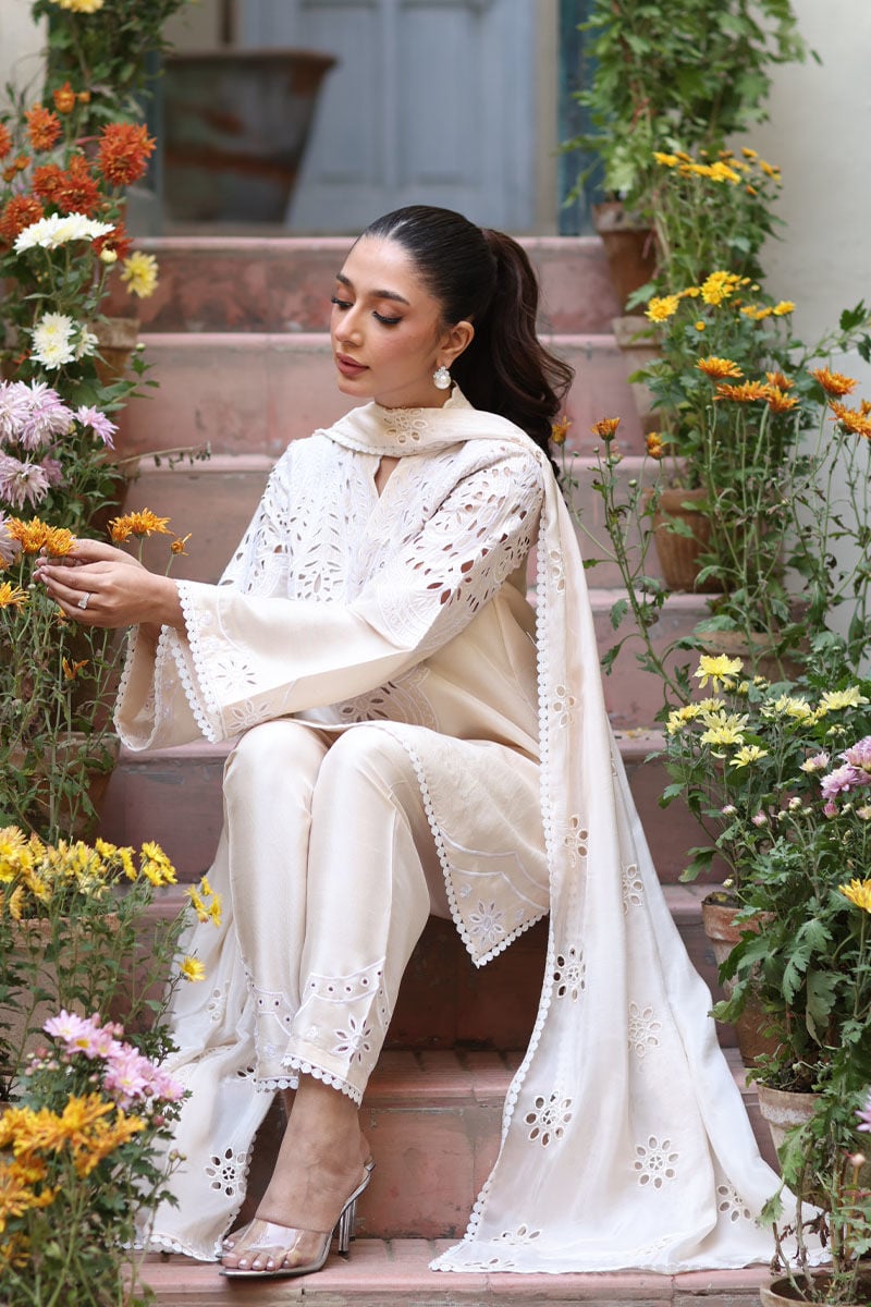 https://www.ansabjahangirstudio.com/images/thumbs/0012720_ivana.jpeg