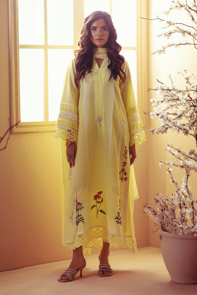 Taani (Shirt, Pants & Dupatta)