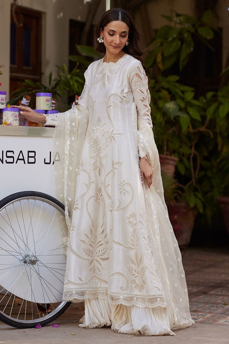 https://www.ansabjahangirstudio.com/images/thumbs/0012773_vera.jpeg