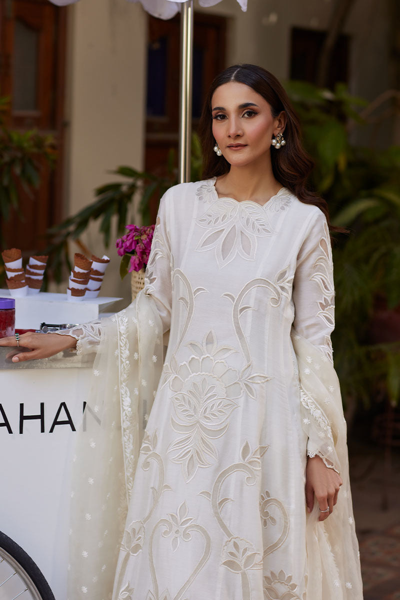 https://www.ansabjahangirstudio.com/images/thumbs/0012774_vera.jpeg