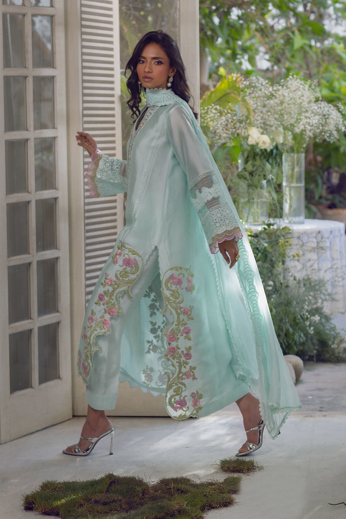 Maahru (Shirt, Pants and Dupatta)