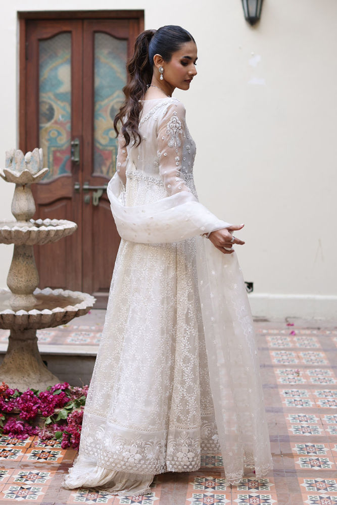 Elenora Kalidaar and Dupatta