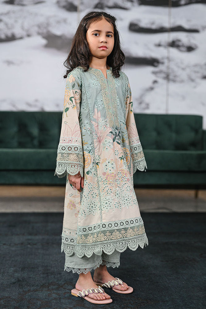 Lottie - Girl with Timeless Appeal | Ansab Jahangir