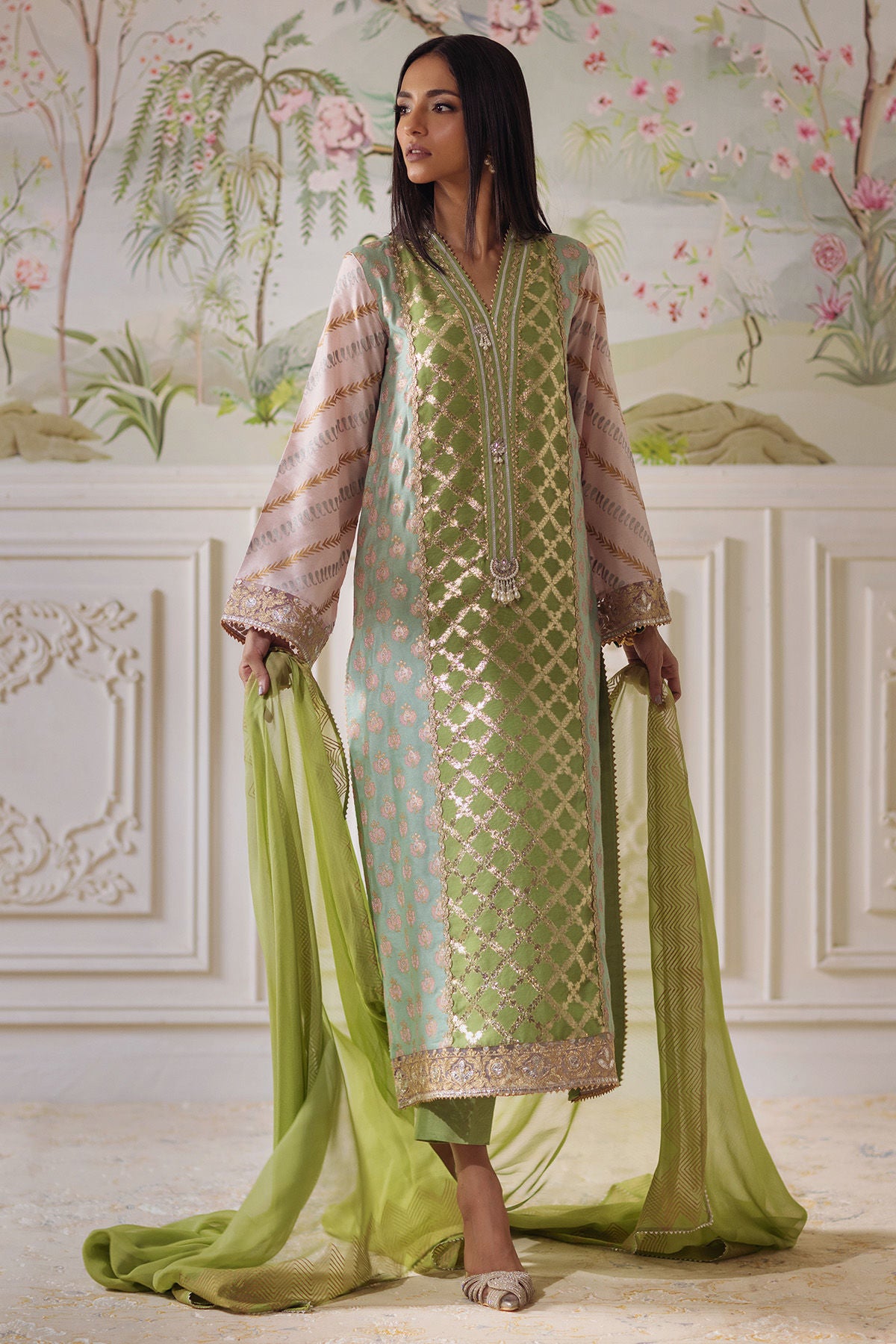 Nishba (Shirt, Pants and Dupatta)