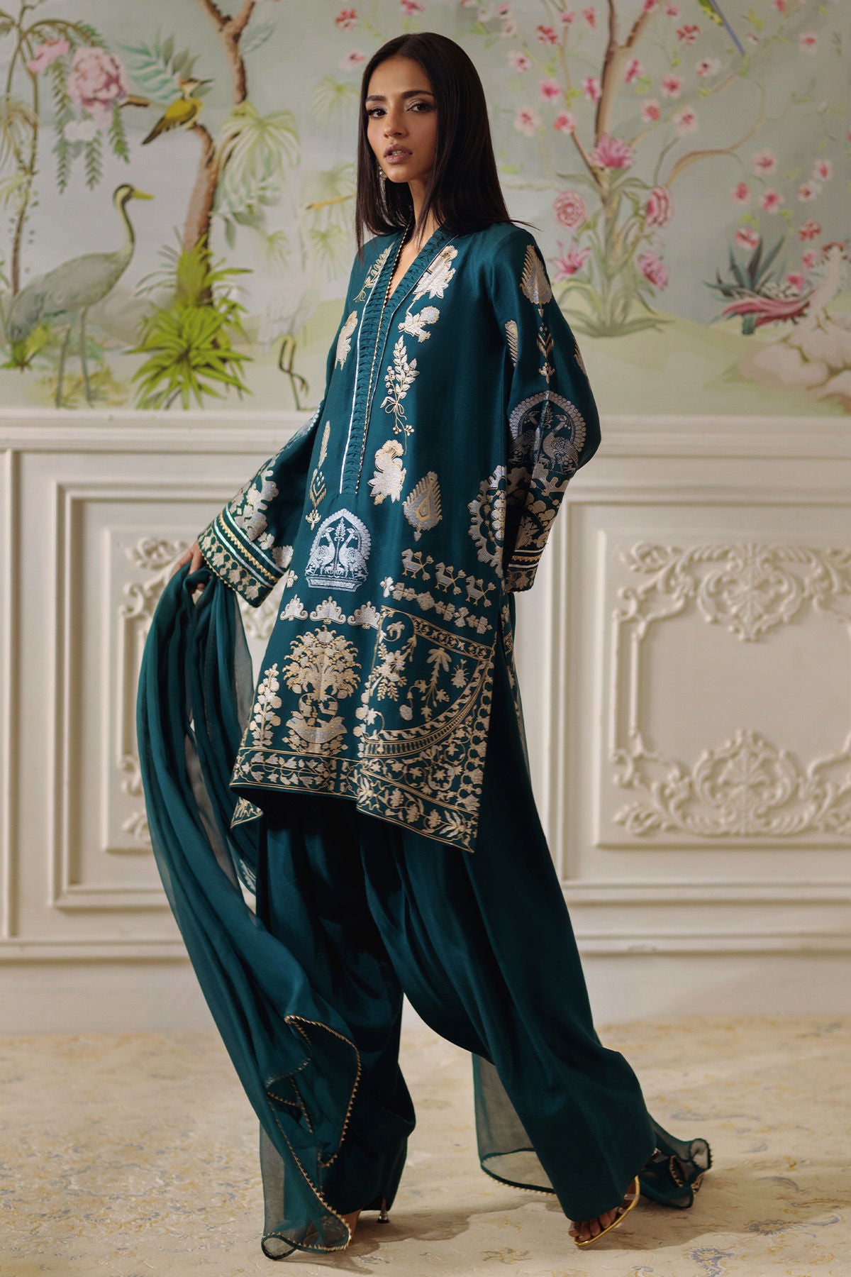 Qirat (Shirt, Pants and Dupatta)