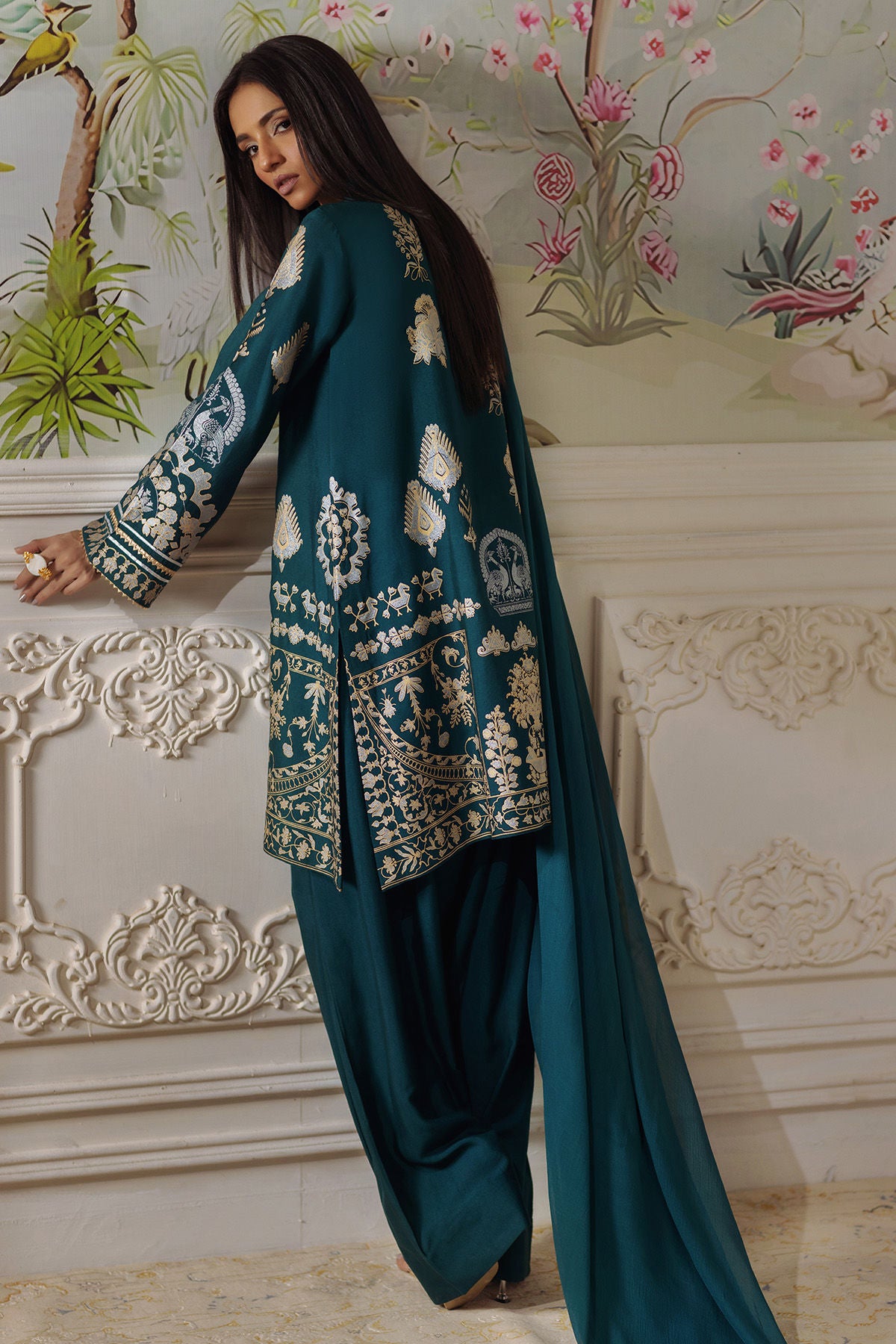 Qirat (Shirt, Pants and Dupatta)