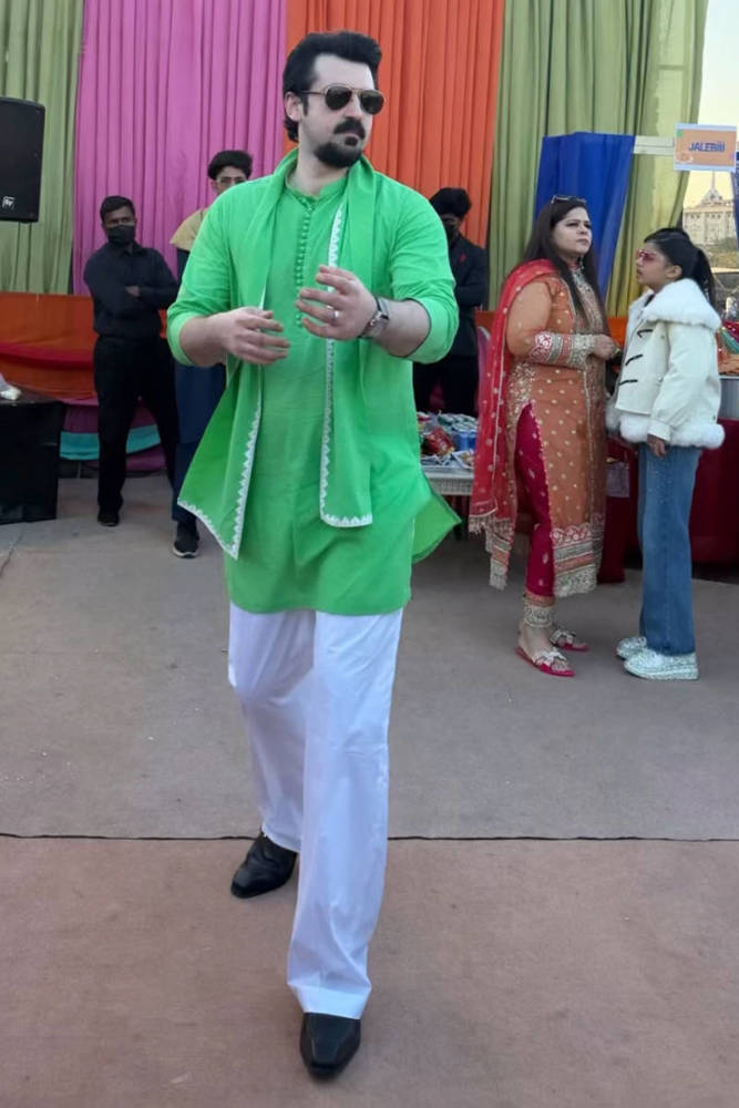 https://www.mohsinnaveedranjha.com/images/thumbs/0013483_uraan_1000.jpeg