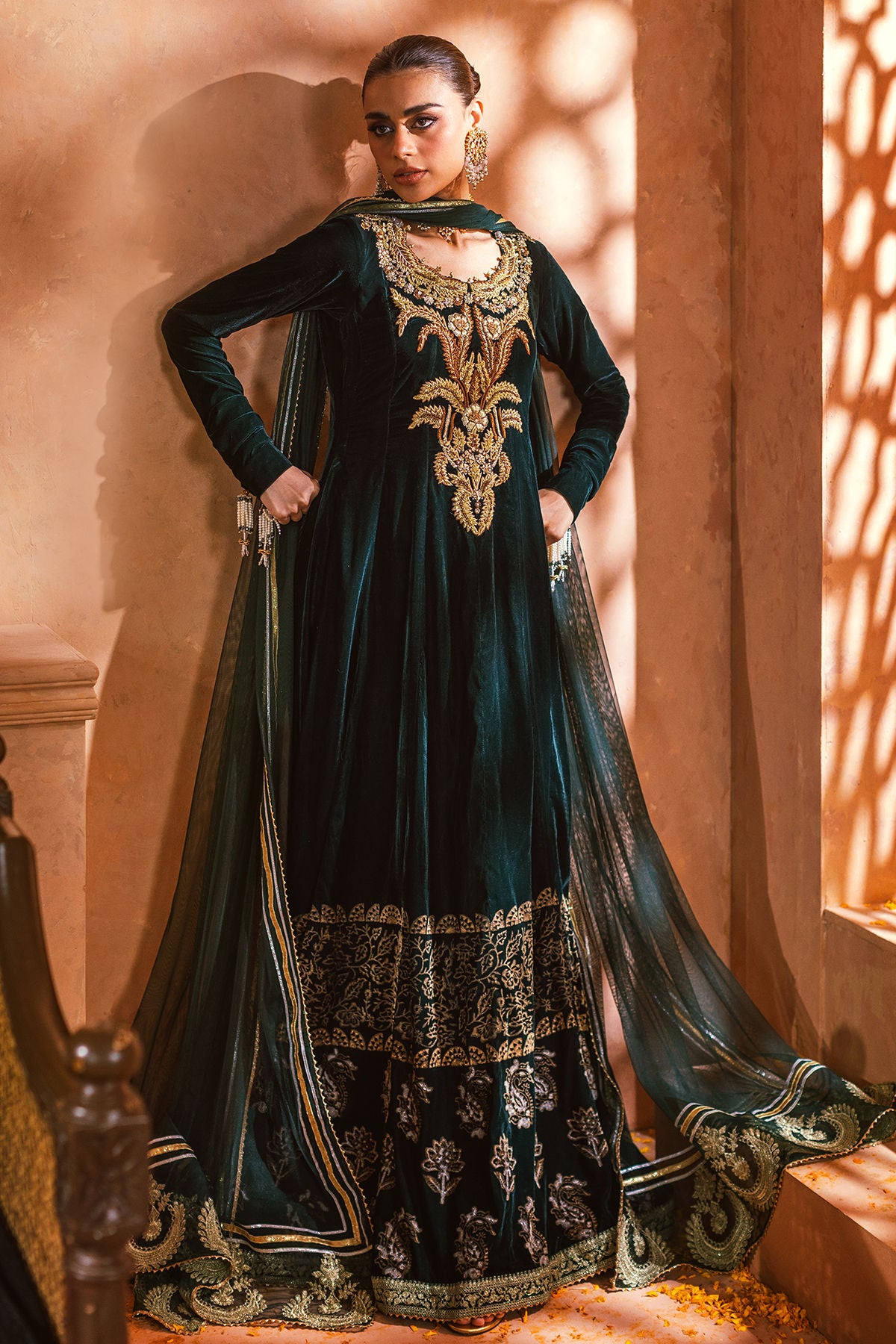 Nirma Kalidar (Kalidar, Pants and Dupatta)