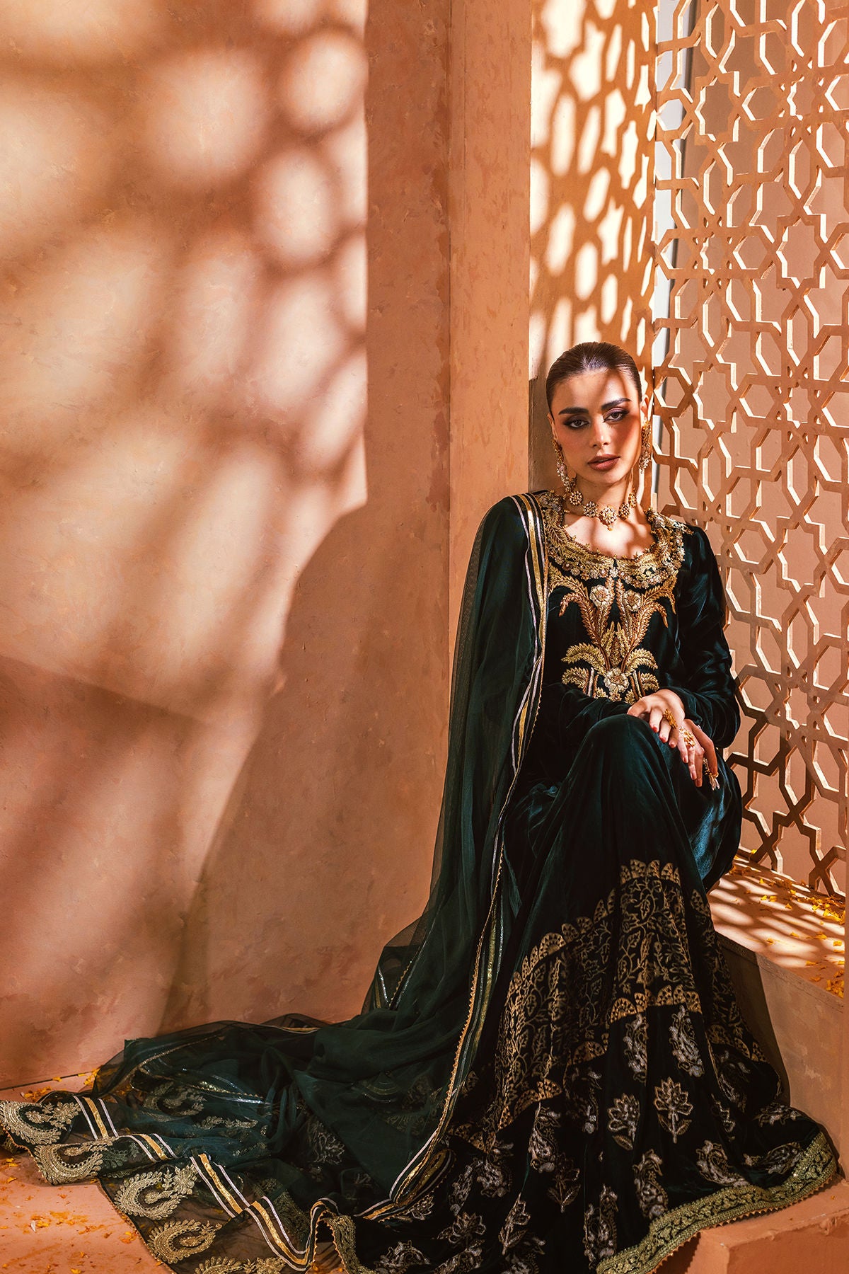 Nirma Kalidar (Kalidar, Pants and Dupatta)