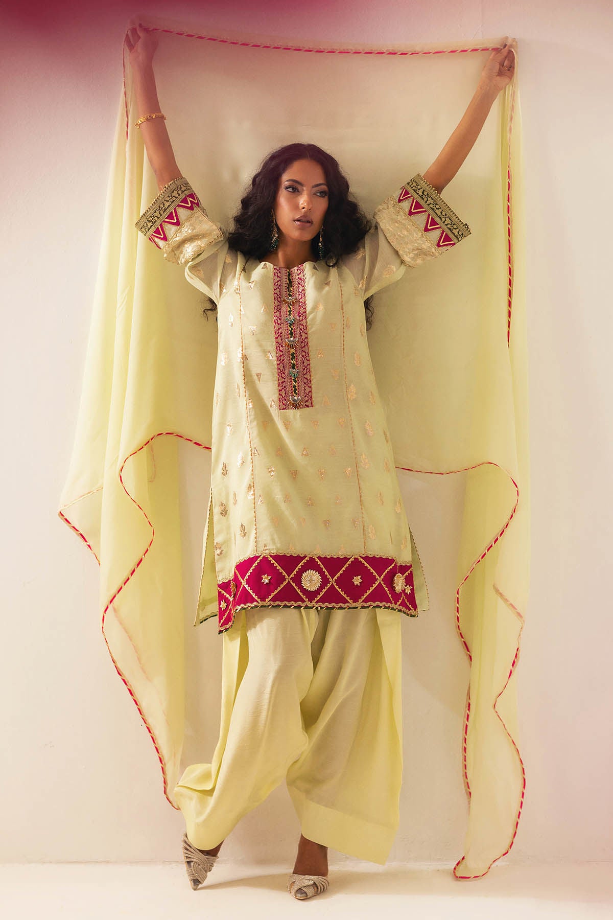 Eylin (Shirt, Pants and Dupatta)