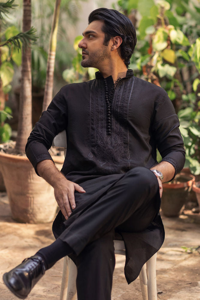 Nader Kurta