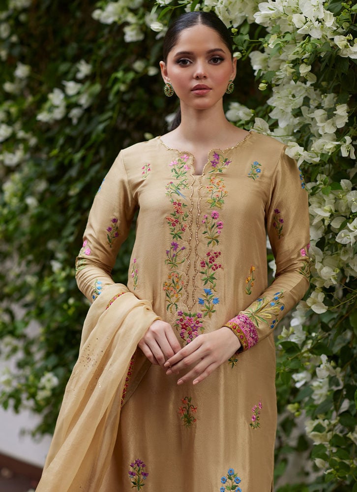 Tara Eid Luxe II
