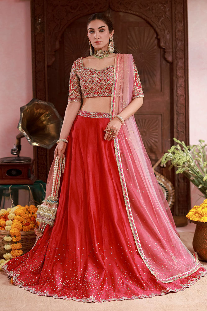 Sanaya with Timeless Appeal | Ansab Jahangir