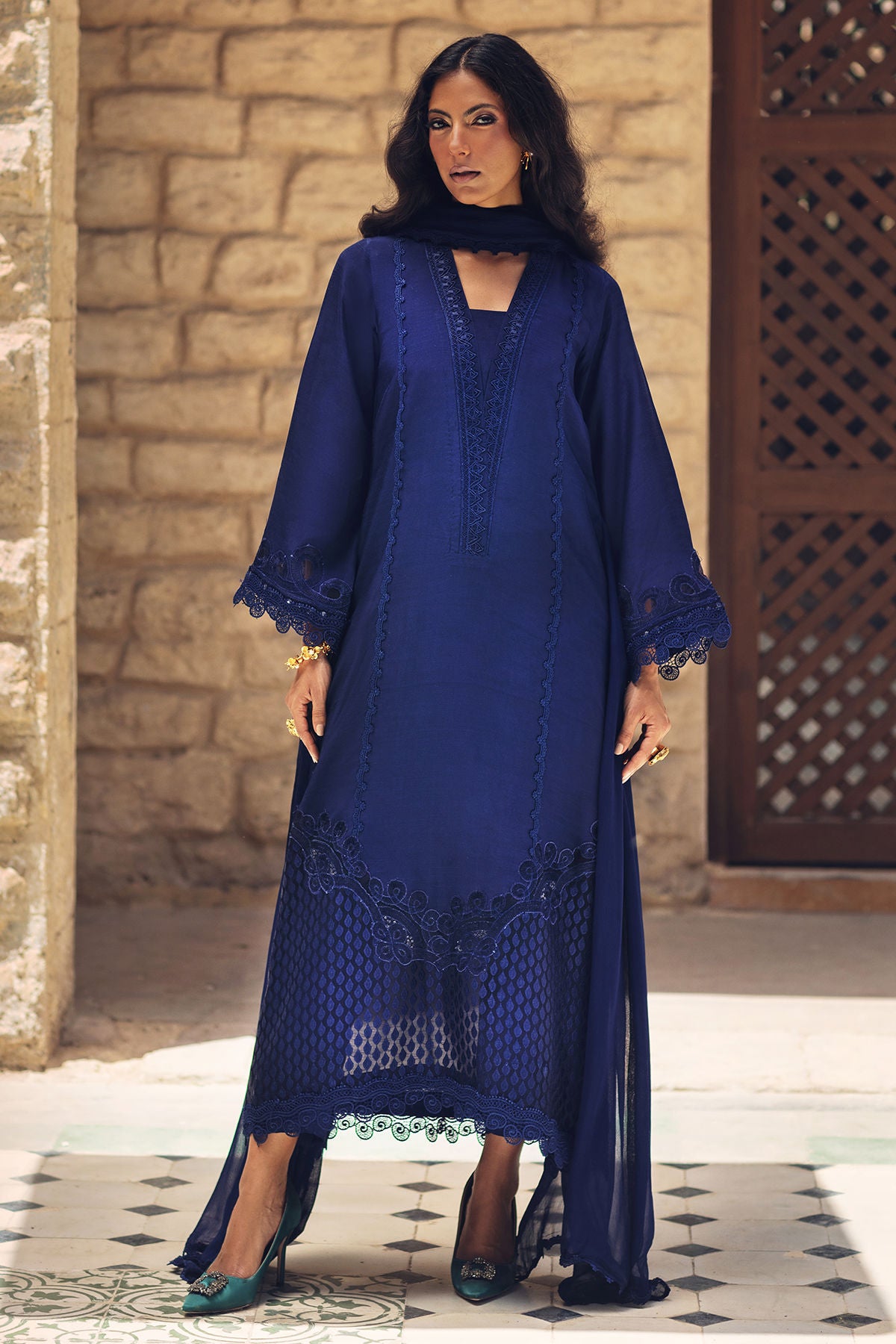 Zenia (Shirt, Pants And Dupatta)