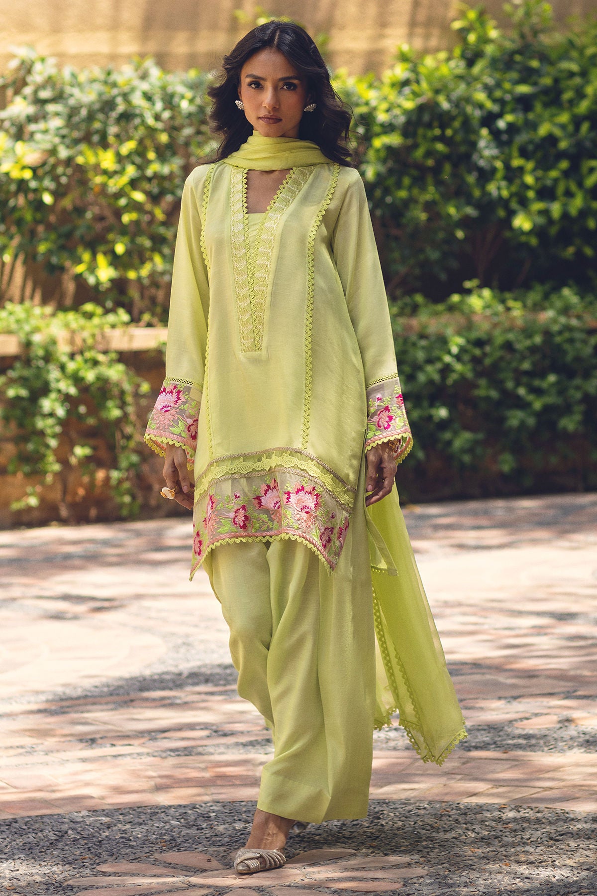 Diyar (Shirt, Pants And Dupatta)