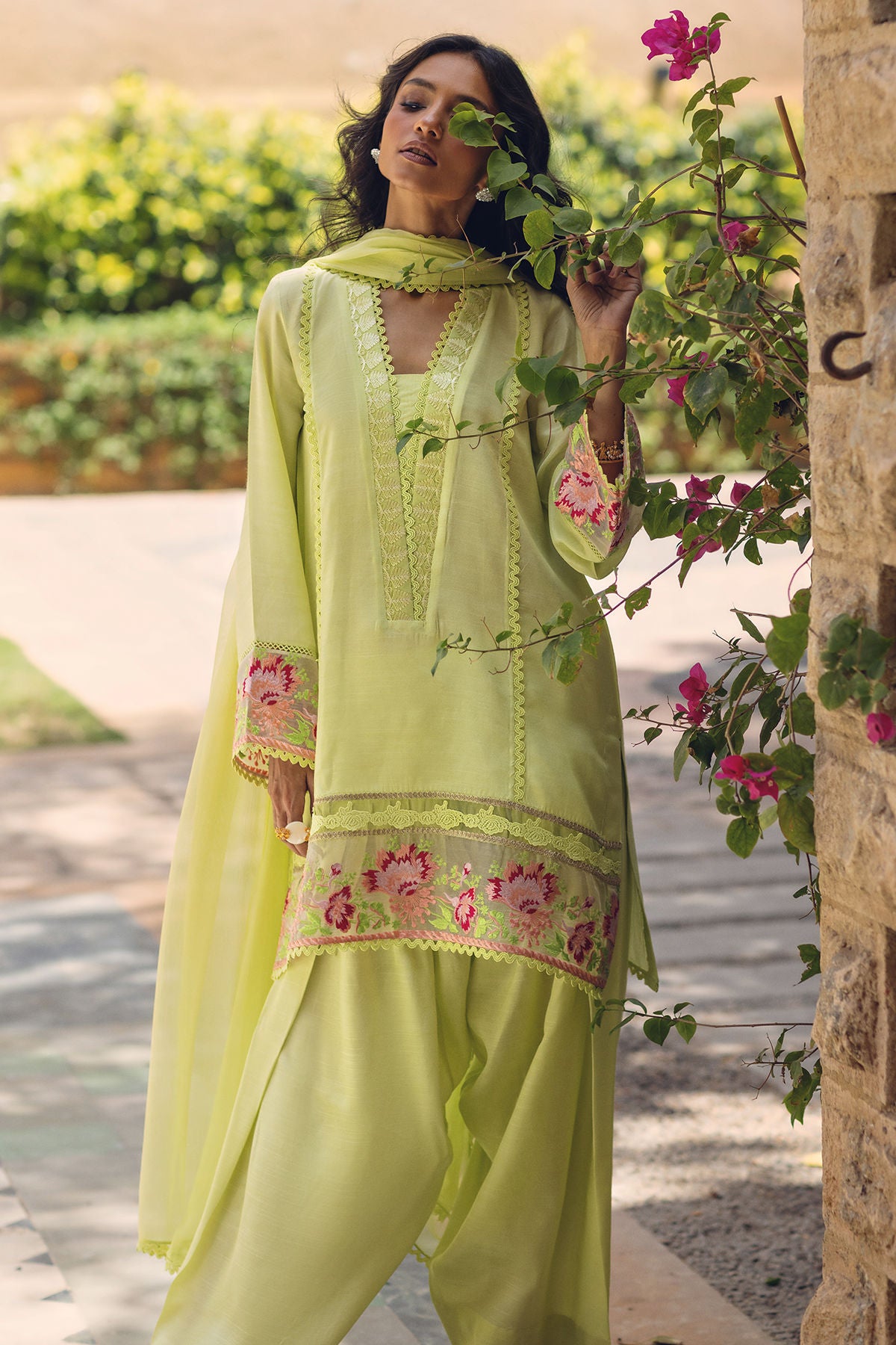 Diyar (Shirt, Pants And Dupatta)
