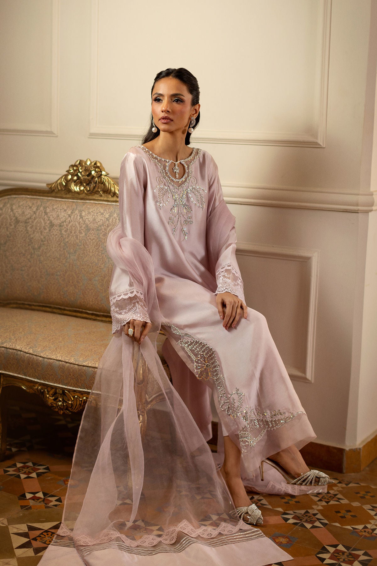 leyana as shown dupattta