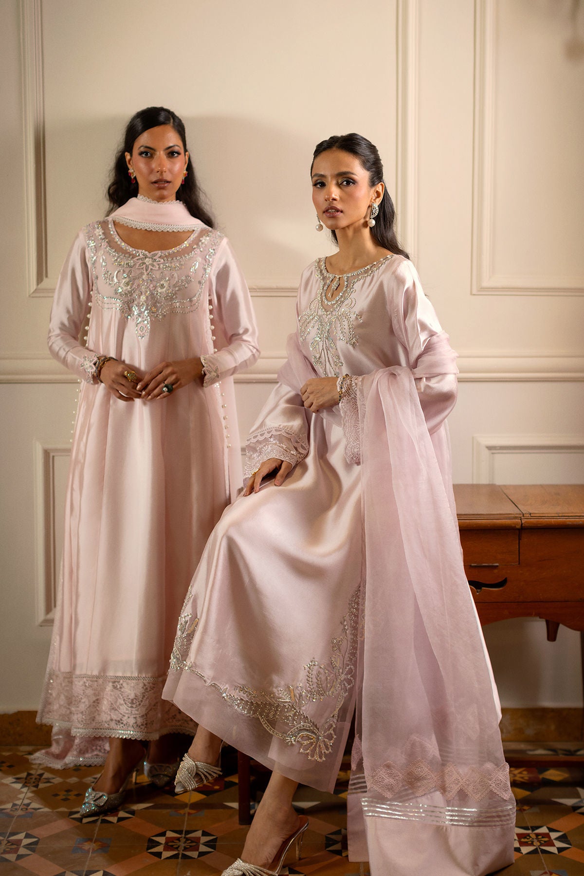 leyana as shown dupattta