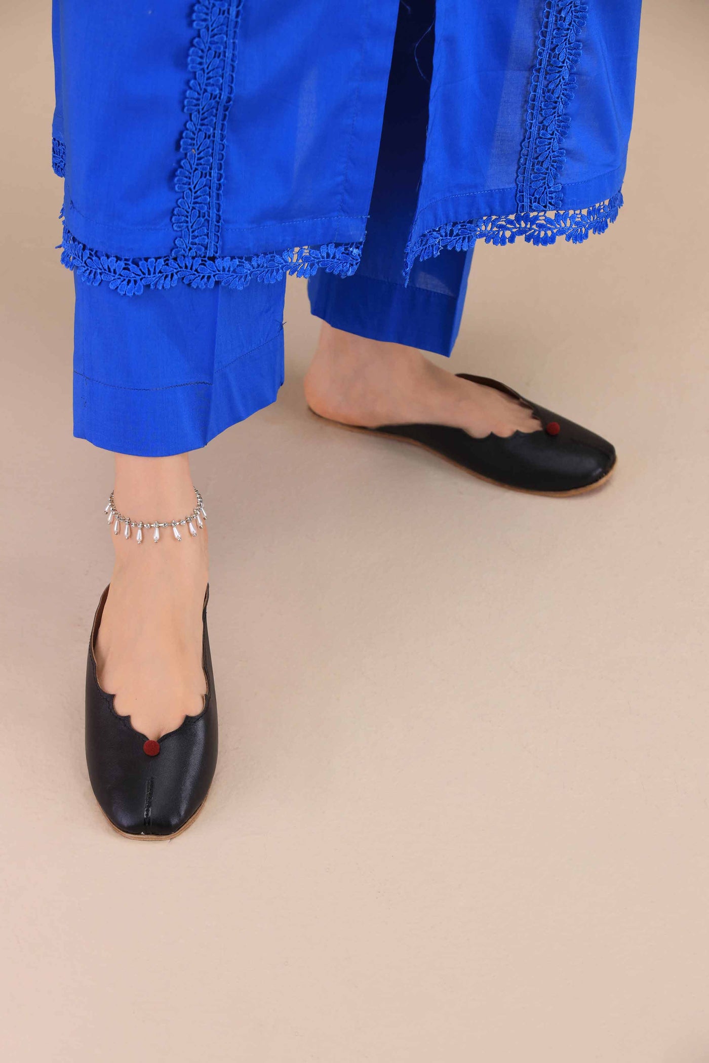 https://cdn.shopify.com/s/files/1/0534/2065/4791/files/001531133803-_2.jpg?v=1757309448
