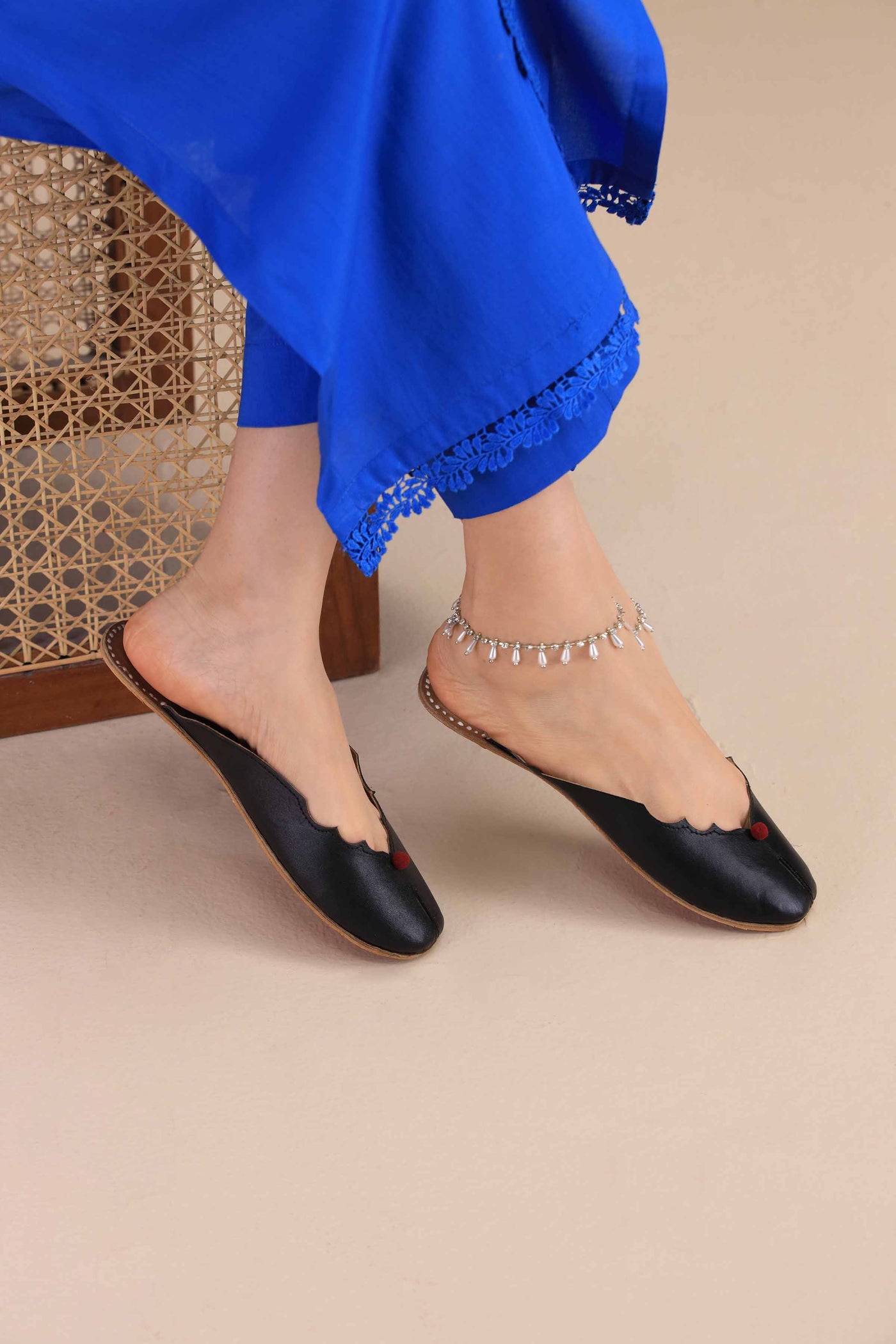 https://cdn.shopify.com/s/files/1/0534/2065/4791/files/001531133803-_4.jpg?v=1757309447