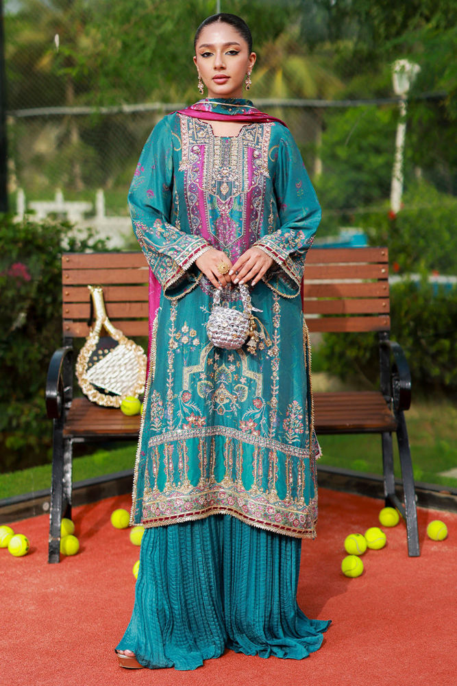 Alveena with Timeless Appeal | Ansab Jahangir