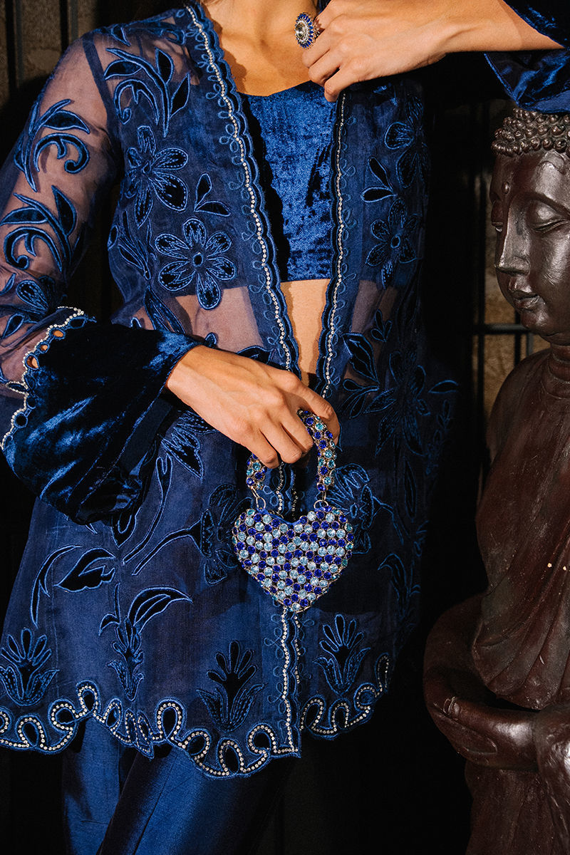 https://www.ansabjahangirstudio.com/images/thumbs/0016180_sapphire.jpeg