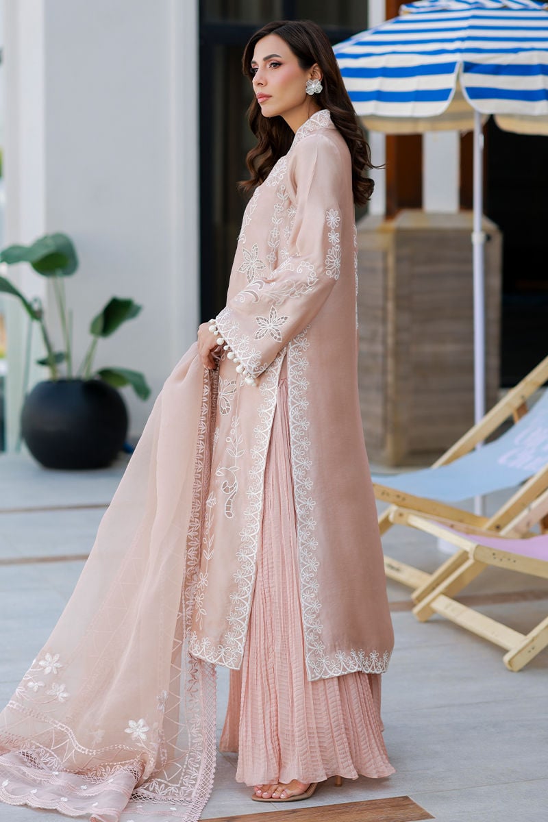 https://www.ansabjahangirstudio.com/images/thumbs/0016414_mila.jpeg