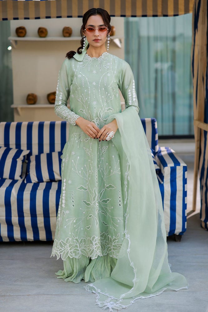 Eva Kalidaar and Dupatta