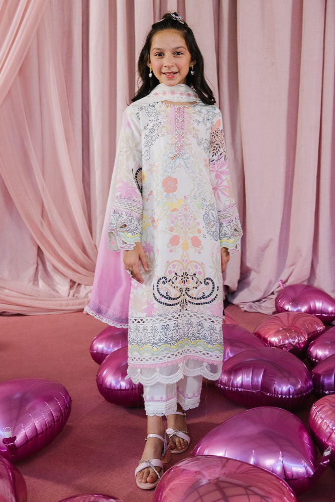 Novelle - Girl with Modern Styling | Ansab Jahangir