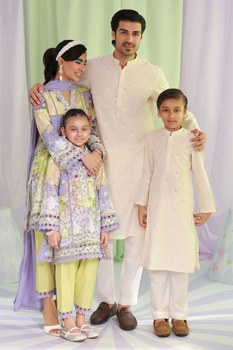Blythe with Modern Styling | Ansab Jahangir