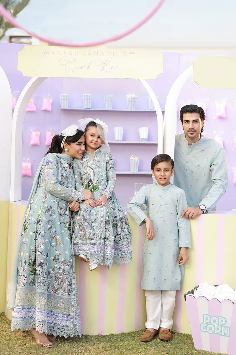 https://www.ansabjahangirstudio.com/images/thumbs/0016984_sprinkle.jpeg