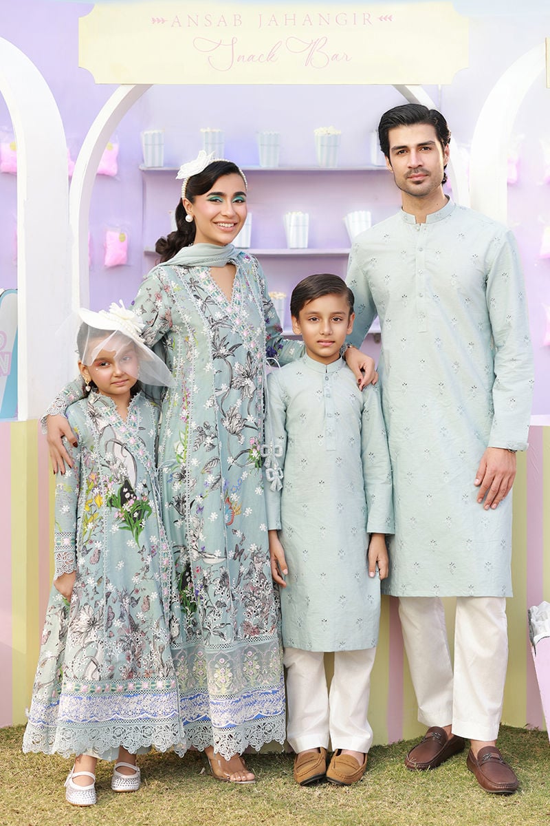 https://www.ansabjahangirstudio.com/images/thumbs/0016985_sprinkle.jpeg