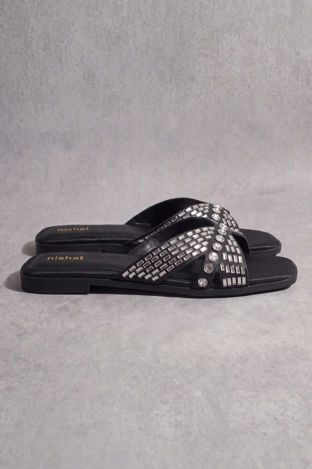 Black Chappal-1717282903