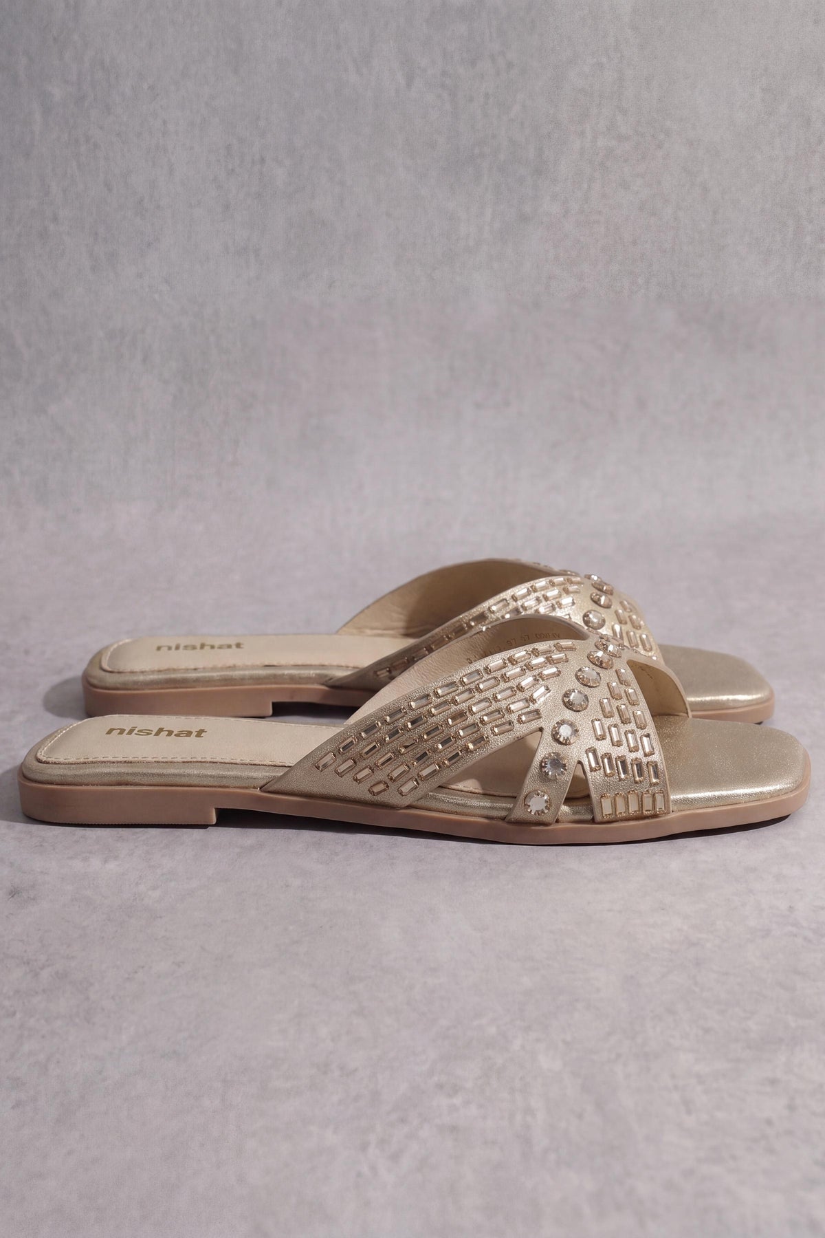 Beige Chappal-1717282918