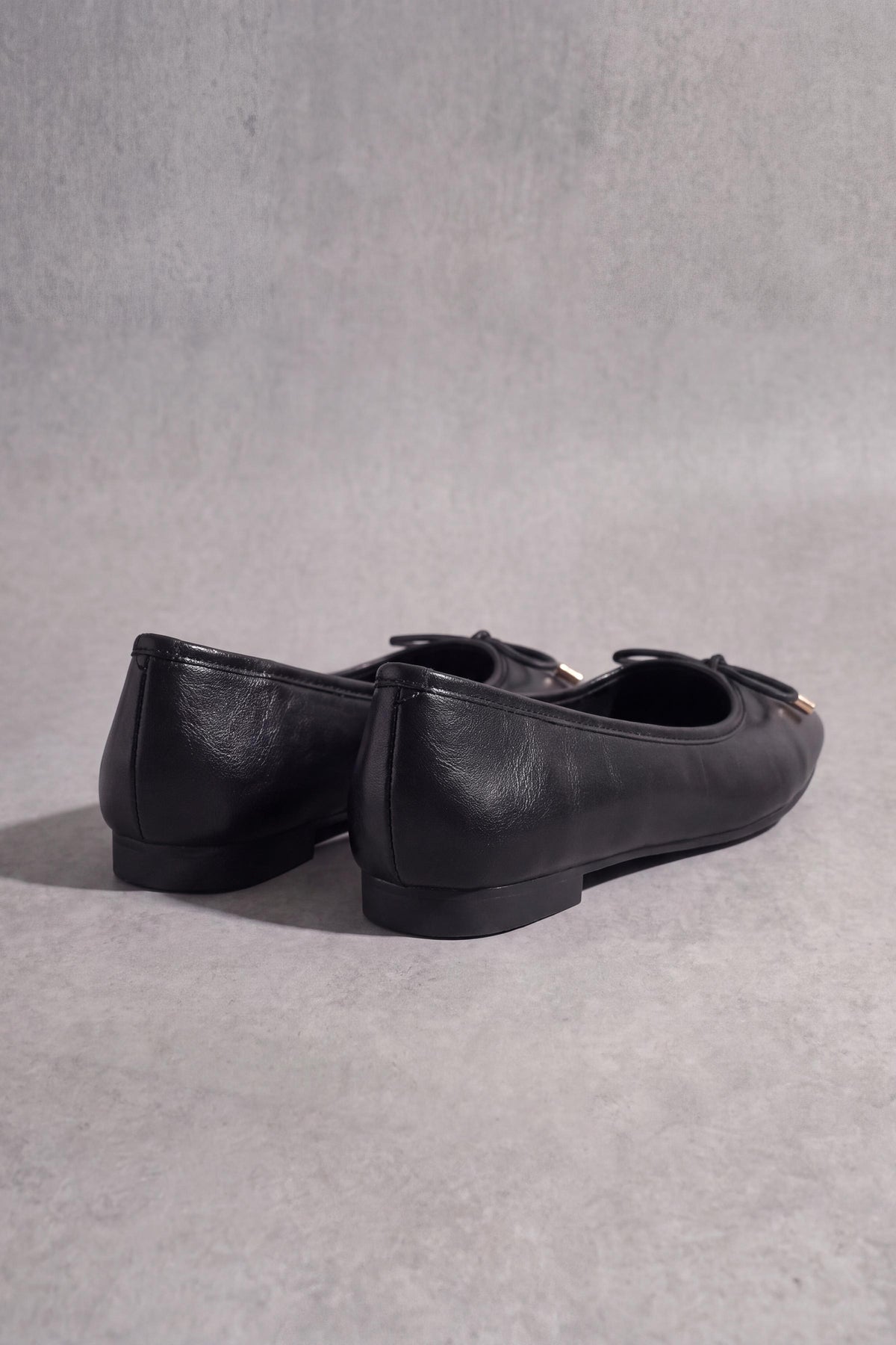 Black Loafers-1717642903